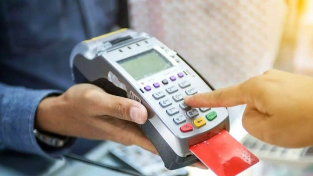 Νομοσχέδιο ΥΠΕΘΟ: «Καμπάνες» έως 500.000 ευρώ στις ψηφιακές πλατφόρμες που δεν συνεργάζονται με την ΑΑΔΕ