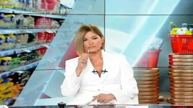 «Θεότητα, κολλητή…» – Το Twitter αποθεώνει τη Ράνια Τζίμα για το χαρμάνιασμα (photo-video)