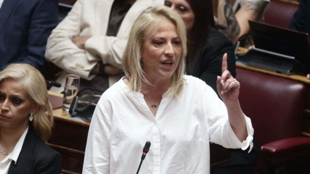 Τραγωδία στο Μάτι: Οριστικά αθώα η Ρένα Δούρου από το Πειθαρχικό Συμβούλιο – Η αντίδρασή της μετά την απόφαση