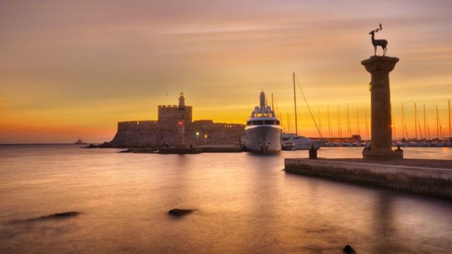 Κοινωνικός Τουρισμός 2023: Αυξάνονται σε 12 οι δωρεάν διανυκτερεύσεις στη Ρόδο