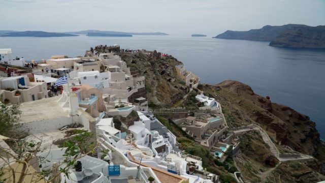 Ύμνος στα ελληνικά νησιά από την γαλλική Vogue: Στην κορυφή της λίστας με τους καλύτερους καλοκαιρινούς προορισμούς οι Κυκλάδες