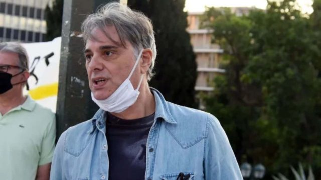Οδυσσέας Σταμούλης: Ταξιδεύει από Ικαρία για Πειραιά μαζί με τη σορό του γιου του – Αύριο (14/8) η κηδεία