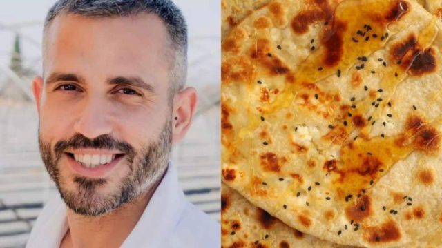 Έκανε τα μαγικά του ο Γιώργος Τσούλης: Καλοκαιρινή συνταγή για σφακιανή τυρόπιτα με μέλι, φέτα και μαύρο σουσάμι