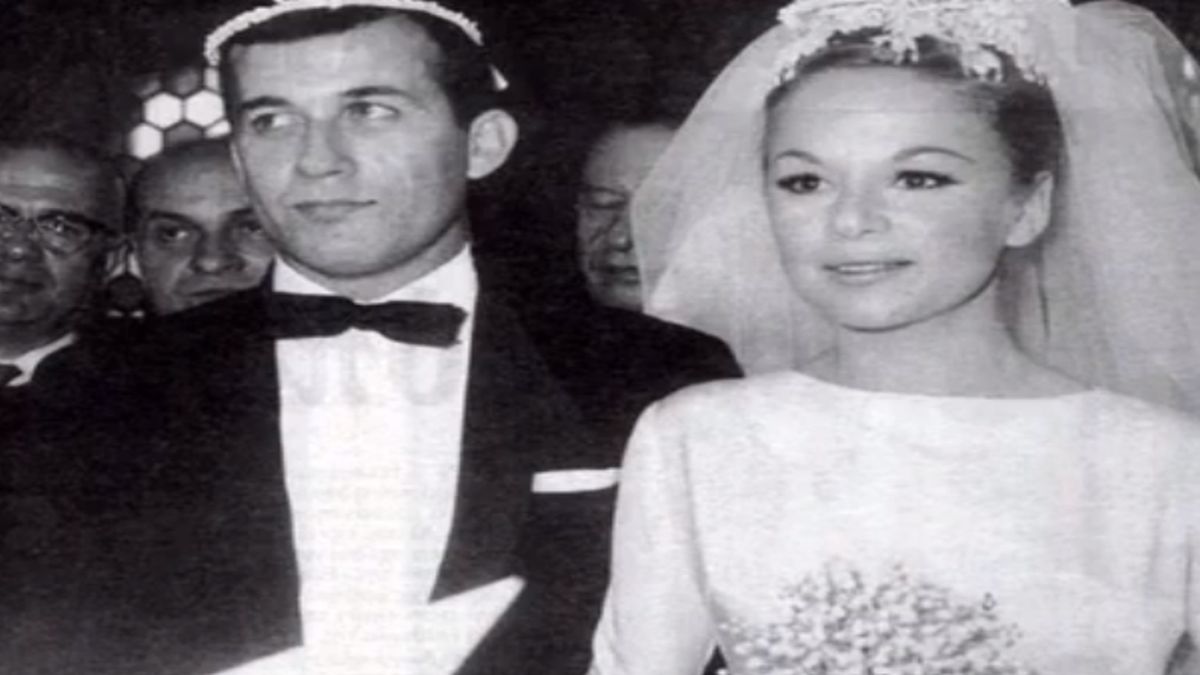«Πήγε να την πετάξει από το μπαλκόνι…»: Το άγνωστο παρασκήνιο από την ημέρα του γάμου της Αλίκης Βουγιουκλάκη και του Δημήτρη Παπμιχαήλ