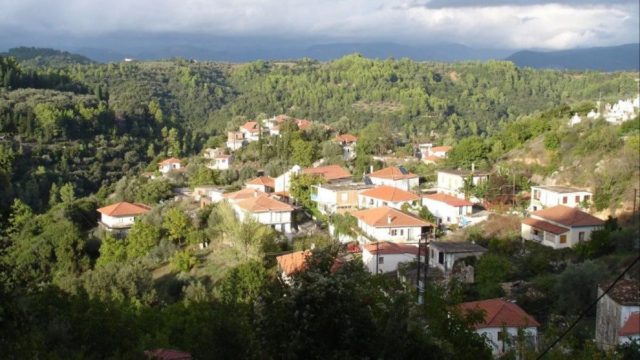 Το είχαν… καμάρι τη δεκαετία του ’60: Το «αμαρτωλό» ελληνικό χωριό όπου οι άντρες συζούσαν με σύζυγο και ερωμένη!