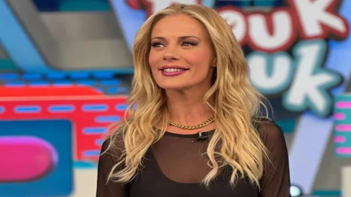 «Ανατριχίλα! Θρίλερ οριακά…» – Χαμός στο twitter με την Ζέτα Μακρυπούλια (photos)