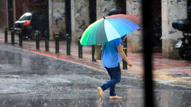 Καιρός σήμερα 20/9: Κουφόβραση με ζέστη και καταιγίδες – Έρχεται νέο κύμα κακοκαιρίας τις επόμενες ημέρες