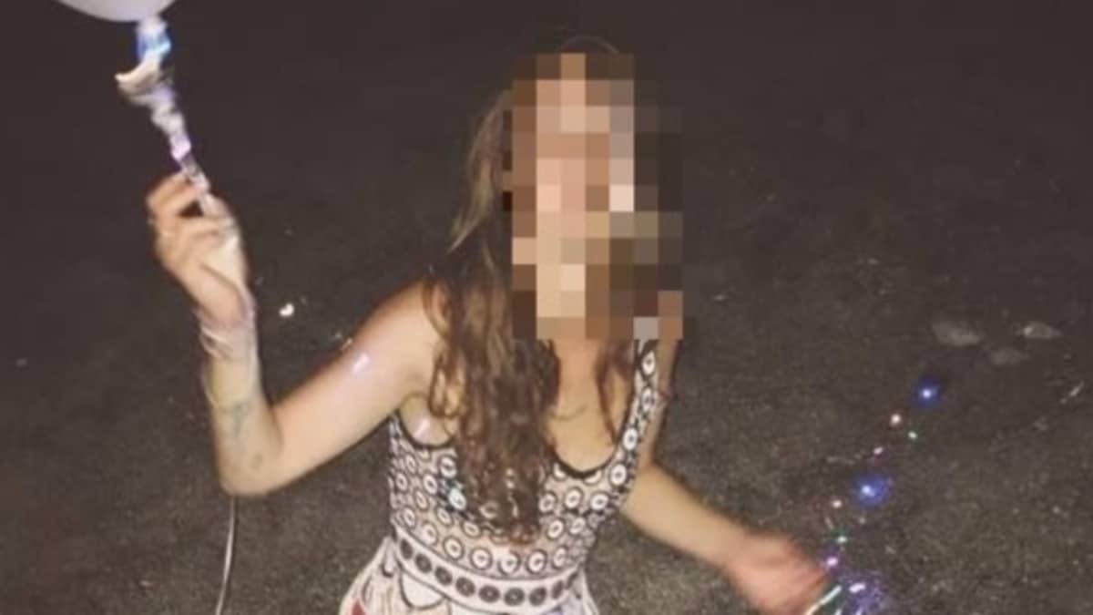 «Αν είχαν διαγνώσει την αλλαντίαση, η κόρη μου θα ζούσε»: Αβάσταχτος ο πόνος της μητέρας της 32χρονης που «έσβησε» από παστές σαρδέλες (video)