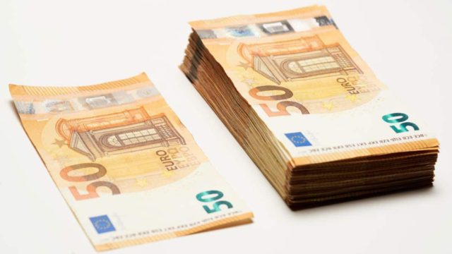 Τεράστια ανάσα: Η κυβέρνηση δίνει επίδομα 400 ευρώ προς όλους