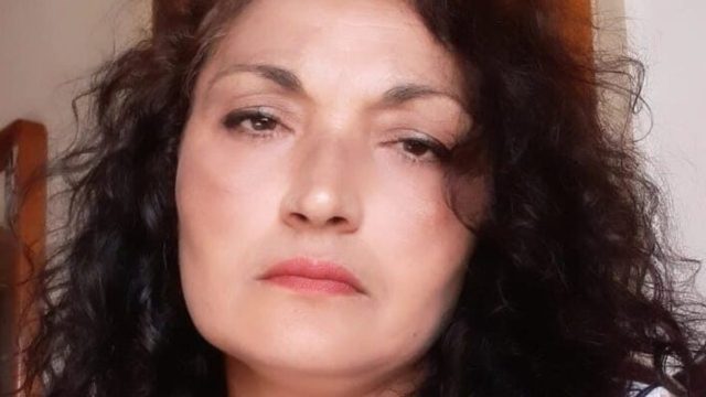Τραγωδία στο Μεσολόγγι: Η τελευταία ανάρτηση της 50χρονης πριν «φύγει» μπροστά στα μάτια της κόρης της – «Δύσκολο να παραιτηθείς…»
