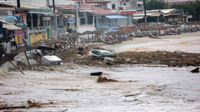 Ηχηρή «βόμβα» από το Meteo: Αυτοί είναι οι 4 βασικοί λόγοι για τις ακραίες βροχοπτώσεις στην Ελλάδα