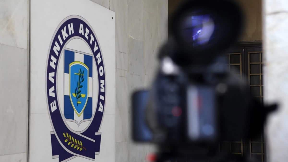 Ζάκυνθος: 19χρονη κατήγγειλε 37χρονο πως της έδωσε αμπούλες γέλιου και μετά τη βίασε – Τι βρέθηκε στο δωμάτιό του