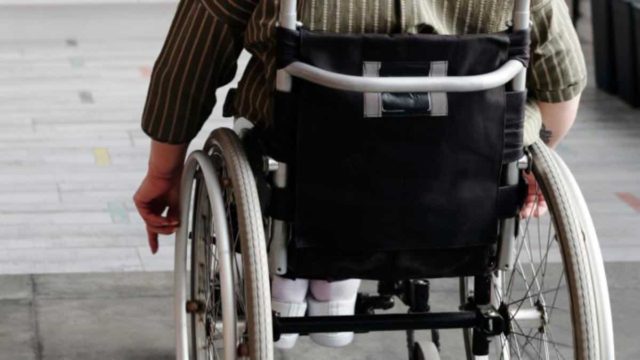Βόλος: Θύμα οπαδικής βίας άνδρας με κινητικά προβλήματα – Του επιτέθηκαν για την φανέλα που φορούσε