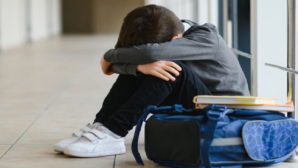 Σοκ σε σχολείο του Πειραία – Χτυπούσαν 12χρονο και το έβγαζαν βίντεο