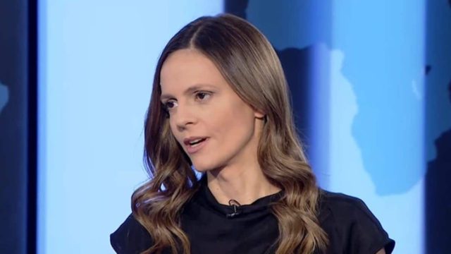 Έφη Αχτσιόγλου: «Φυσικά και μπορώ να κερδίσω τον Μητσοτάκη – Αναμφίβολο το επικοινωνιακό χάρισμα του Κασσελάκη»