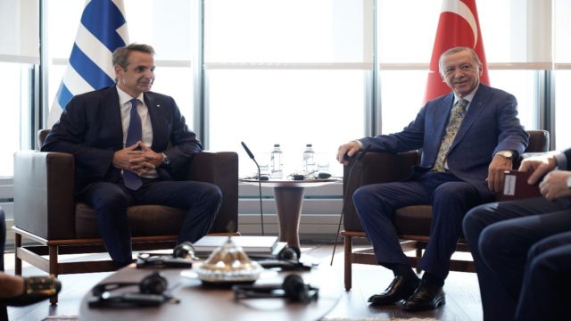 Ελληνοτουρκικά: Συμφωνία Κυριάκου Μητσοτάκη – Ερντογάν για τον οδικό χάρτη! Πολιτικός διάλογος, συνεργασία στο μεταναστευτικό και θετική ατζέντα (Video)
