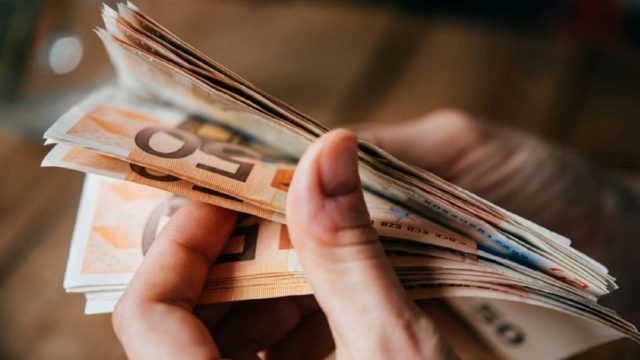 Ανατροπή με πολυαναμενόμενο επίδομα – Έρχονται σαρωτικές αλλαγές