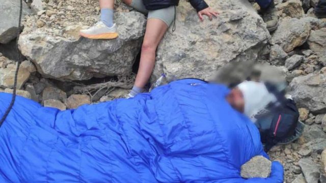 Αίσια κατάληξη: Ομάδα πυροσβεστών διέσωσε 29χρονο έπειτα από σφοδρή πτώση στο φαράγγι της Σαμαριάς (video-photos)