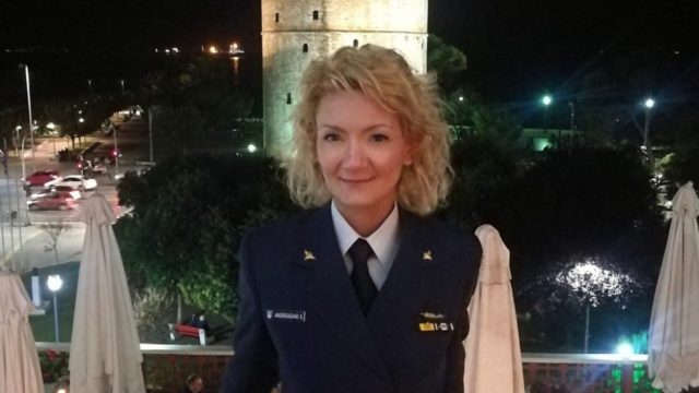 Τραγωδία στη Λιβύη: Υπηρέτησε μέχρι τέλους την Αεροπορία – Τελευταίο αντίο στην 40χρονη Ηρακλειώτισσα Ευαγγελία Ανδρεαδάκη (Video)