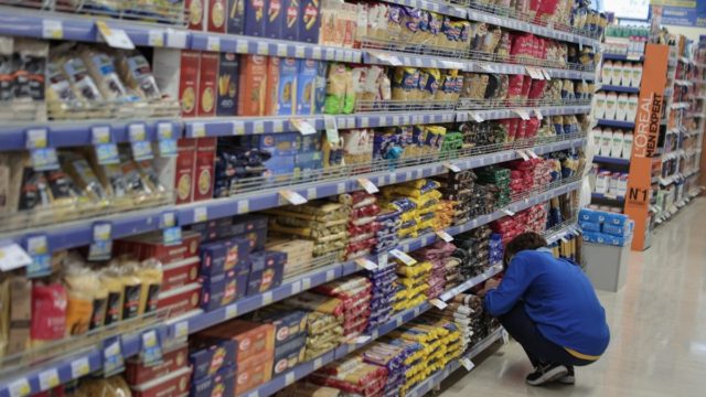 Νέα μέτρα ψηφίζοντια για την αντιμετώπιση της ακρίβειας