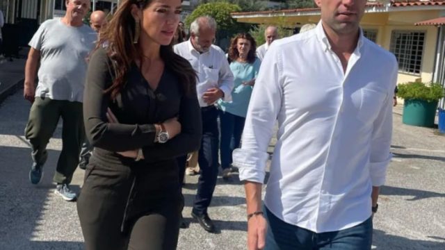 Δόμνα Μιχαηλίδου «Υποδέχθηκα σήμερα τον νέο Πρόεδρο του ΣΥΡΙΖΑ, Στέφανο Κασσελάκη στο ΕΕΕΚ»- «Εμφανίστηκε απρόσκλητη, στο μέλλον να είναι πιο προσεκτική» απαντάει ο Στέφανος Κασσελάκης