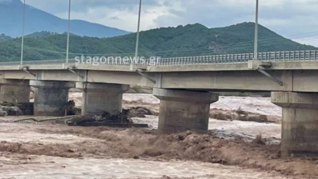 Πηνειός: Κατέρρευσε η γέφυρα της Διάβας που στοίχισε 4,6 εκατ. ευρώ και δεν θα ξανά έπεφτε