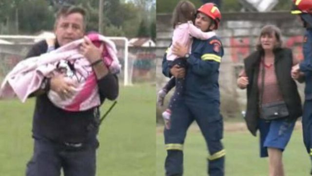 Εικόνες που κόβουν την ανάσα: Η συγκλονιστική διάσωση ενός βρέφους και το σπαρακτικό κλάμα της γιαγιάς του κάνει το γύρο του διαδικτύου
