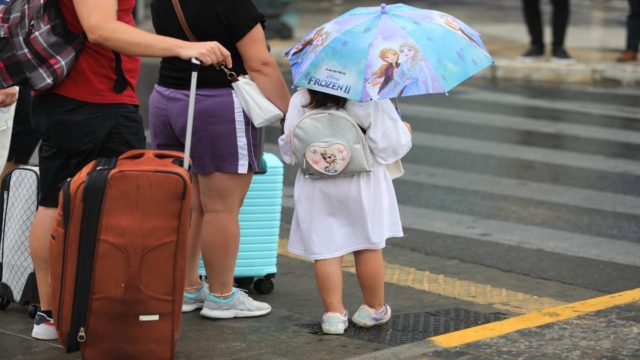 Καιρός σήμερα 17/9: Έρχονται βροχές στη Θεσσαλία – Πτώση της θερμοκρασίας, βοριάδες και… συννεφιασμένη Κυριακή (video)