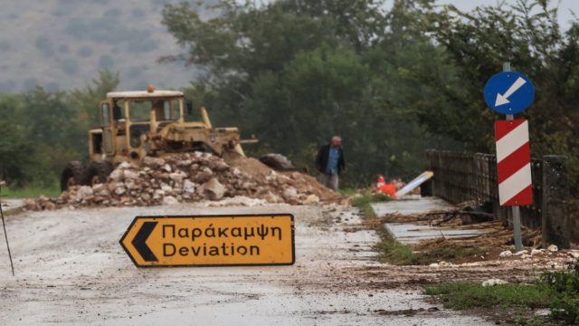 Κακοκαιρία Elias: Καθολική απαγόρευση κυκλοφορίας στον Βόλο διέταξε η ΕΛ.ΑΣ – Ήχησε το «112»