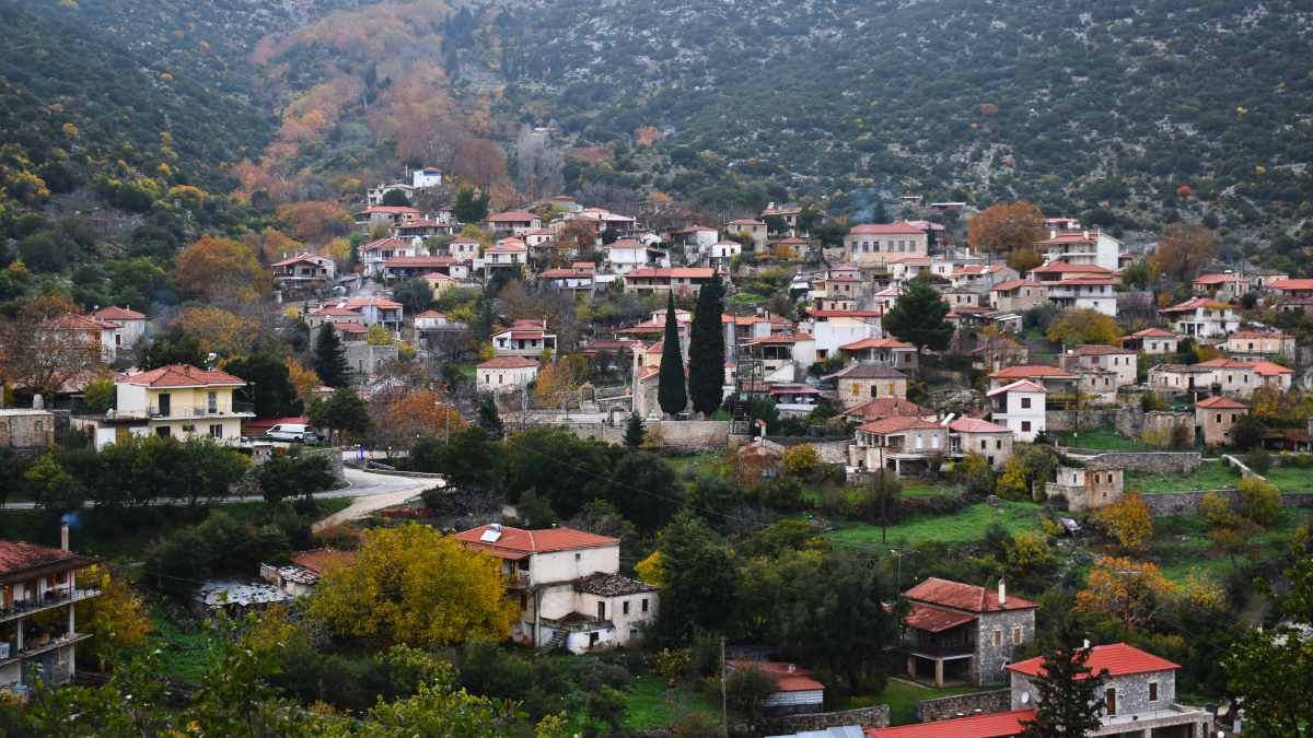 Καρυά Αργολίδας: Ο ιδανικός προορισμός για μονοήμερη εκδρομή – Το καταπράσινο χωριό μια «ανάσα» από την Αθήνα