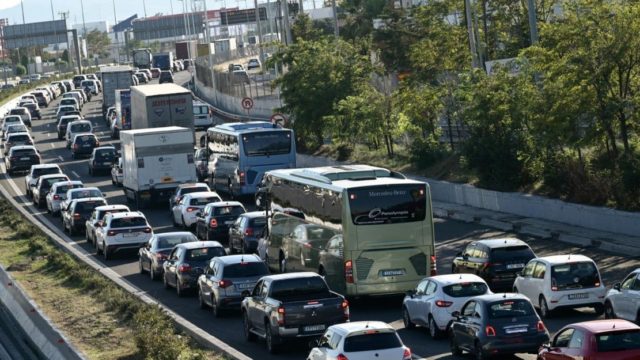 Αυξημένη η κίνηση στους δρόμους- Δύο τροχαία αυτή την ώρα