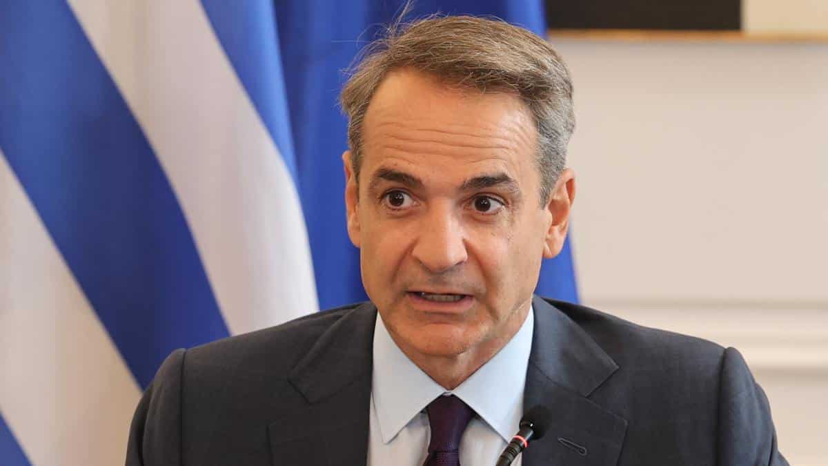 Μητσοτάκης στο υπουργικό: «Μόνοι στον δρόμο της ευθύνης – Μη βγάζετε νέες ταυτότητες, σε λίγο δε θα ισχύουν» (video)