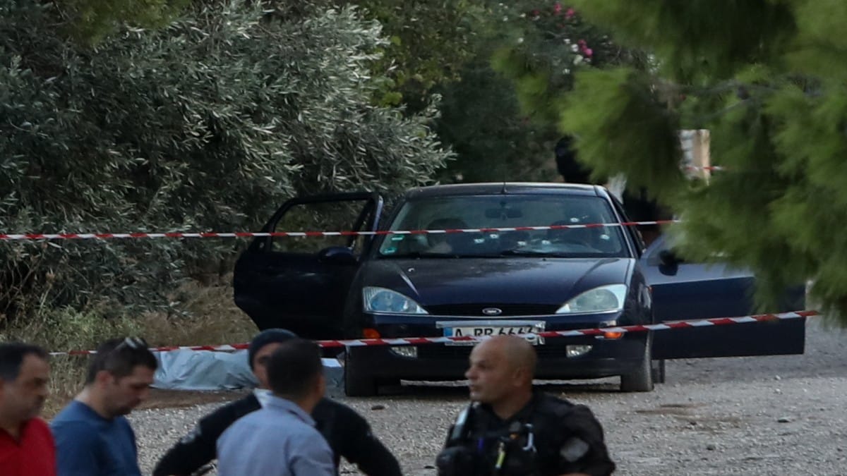 Μαφιόζικη εκτέλεση στη Λούτσα: Μυστήριο με τη φωτογραφία των «6» πριν το μακελειό! Ποιος τους φωτογράφισε – Αυτό είναι το 2ο κρησφύγετο – Ο ρόλος του 32χρονου που συνελήφθη (Video)