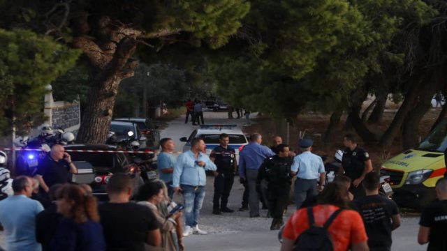 Μακελειό στη Λούτσα: Συνελήφθη «πρόσωπο – κλειδί» της υπόθεσης – Φέρεται να γνώριζε τα μέλη της συμμορίας που δολοφονήθηκαν