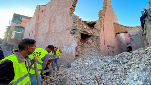 Μαρόκο: Πάνω από 1.000 οι νεκροί από τον σεισμό των 7 Ρίχτερ – Περισσότεροι από 1.200 οι τραυματίες (video)