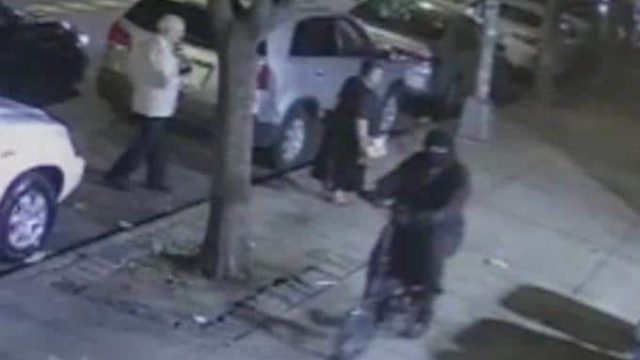 Φρίκη στη Νέα Υόρκη: Μαυροντυμένος νίντζα εκτέλεσε εν ψυχρώ ηλικιωμένο έξω από το σπίτι του
