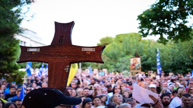 Ιερά Σύνοδος για νέες ταυτότητες: «Δεν προσβάλλουν τη θρησκεία – Τα περί φακελώματος έχουν παραθρησκευτική αφετηρία, μην ακούτε τους αρνητές» (video)