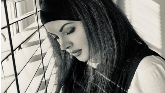 Ξεσπά η Νένα Χρονοπούλου: «Γεμίσαμε υποκείμενα με πλατιά χαμόγελα και ικανότητα σαλίγκαρου ο οποίος ανεβαίνει έρποντας, γλείφοντας…» (photo)