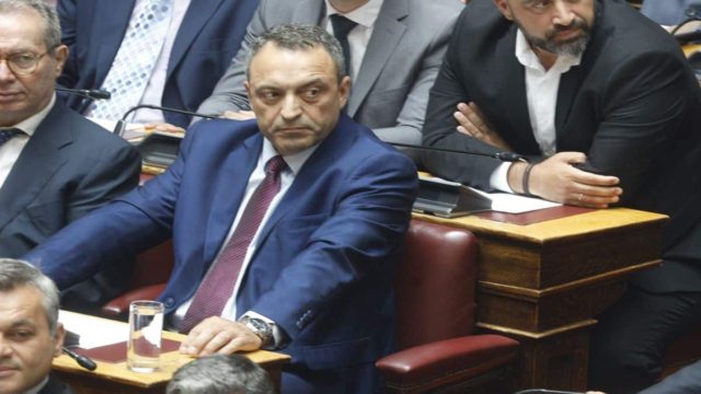 Ανατροπή στους «Σπαρτιάτες»: Επιστρέφουν στην Κοινοβουλευτική Ομάδα οι «αντάρτες»