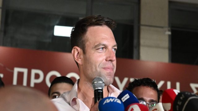 Στέφανος Κασσελάκης: «Ο ΣΥΡΙΖΑ ήρθε να μείνει και να κερδίσει» – Οι πρώτες δηλώσεις ως νέος πρόεδρος του κόμματος
