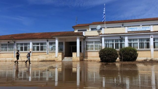 Μακρή για Θεσσαλία: Τα σχολεία θα ξεκινήσουν μόνο όταν αποκατασταθεί πλήρως η προσβασιμότητα