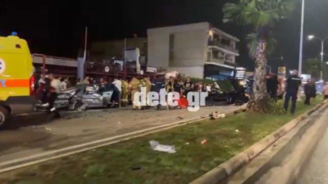 Σοκαριστικές οι πρώτες σκηνές μετά το πολύνεκρο τροχαίο στην Πάτρα: Θρήνος πάνω από τα πτώματα και άμορφες μάζες (video)