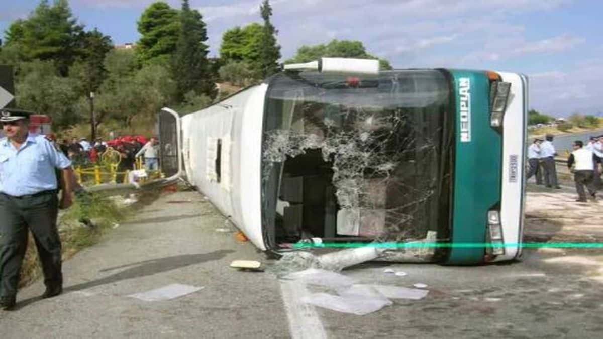 27 Σεπτεμβρίου 2004: Το τραγικό τροχαίο δυστύχημα στον Μαλιακό με τους 7 νεκρούς μαθητές