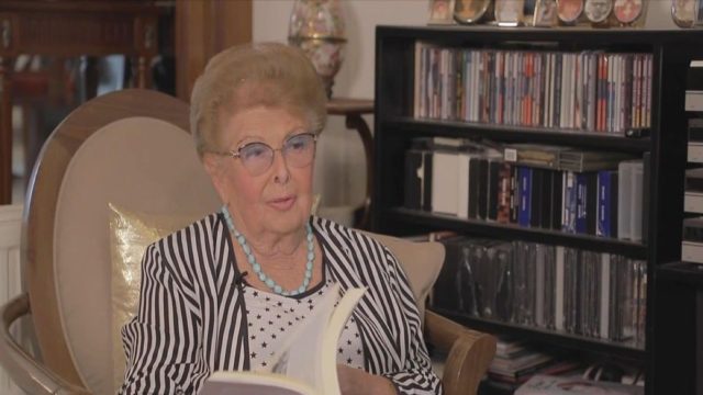 Βέφα Αλεξιάδου: «Ξαφνικά μελανιάζουν τα χέρια μου και άνοιξαν πληγές…» – Η σοκαριστκή περιγραφή για την περιπέτεια της υγείας της