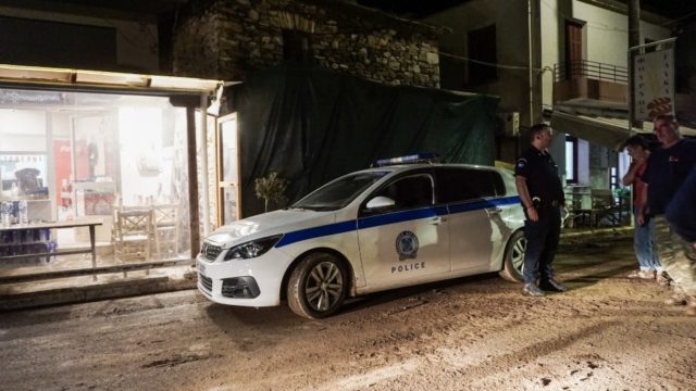 Μαχαίρωσε πισώπλατα τον γείτονά του στο κέντρο του Βόλου