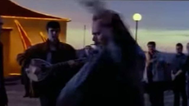 «Ηλία ρίχ’ το»: Το μυστικό στο αξέχαστο ζεϊμπέκικο και ο λόγος που έμεινε στην ιστορία!