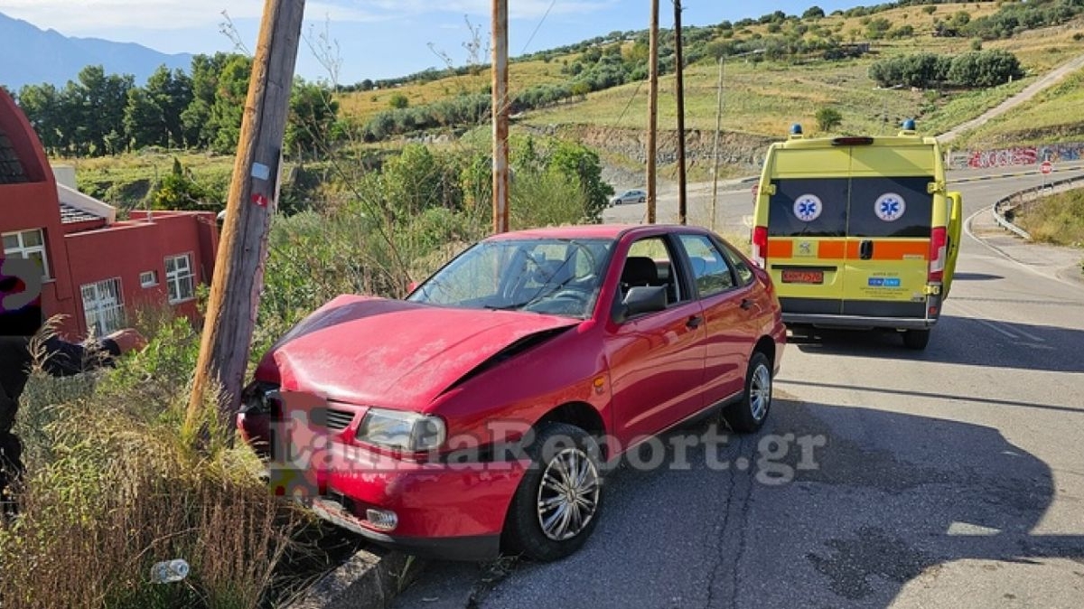 Λαμία: Έχασε τον έλεγχο και καρφώθηκε πάνω σε κολώνα της ΔΕΗ