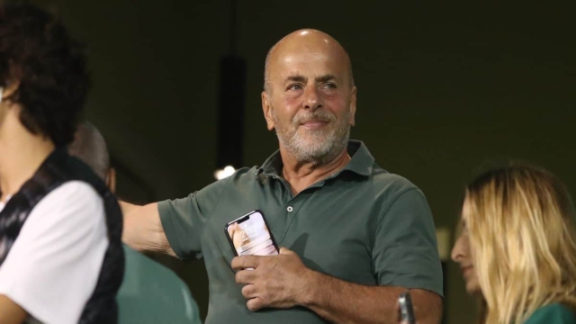 Αλαφούζος για Ολυμπιακό: «Είναι το κακομαθημένο παιδί του ελληνικού ποδοσφαίρου» (video)