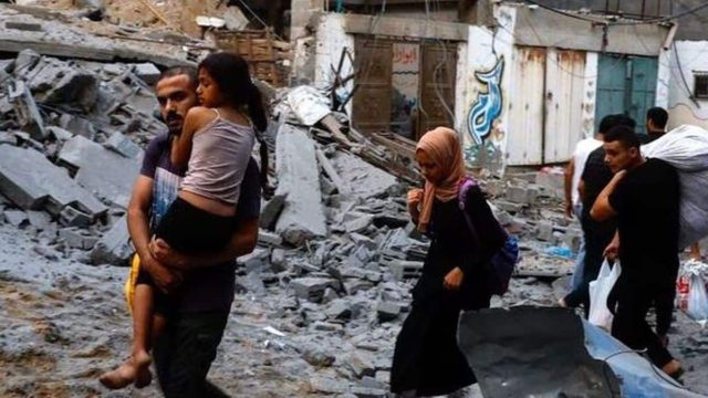 «Έχουν απαγάγει παιδιά, μωρά – Μπαίνουν στα σπίτια και τους περνάνε στην Λωρίδα της Γάζας»: Κραυγή αγωνίας από Έλληνες κάτοικους στο Ισραήλ