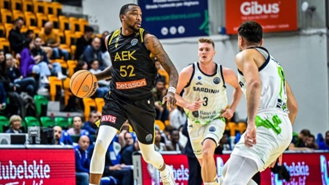 Σάσαρι – ΑΕΚ Betsson 79-83: Θρίαμβος στην Ιταλία – Το γύρισε από το -19